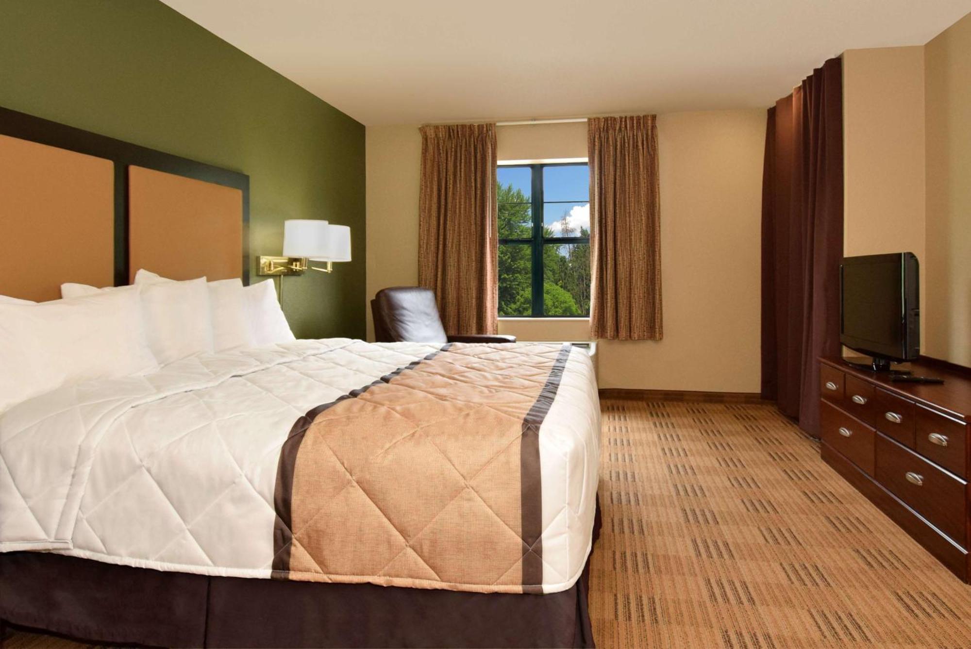 Extended Stay America Select Suites - Atlanta - Clairmont Chamblee Exterior photo