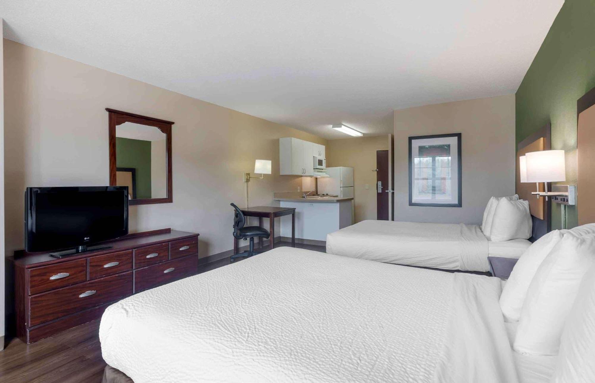 Extended Stay America Select Suites - Atlanta - Clairmont Chamblee Exterior photo