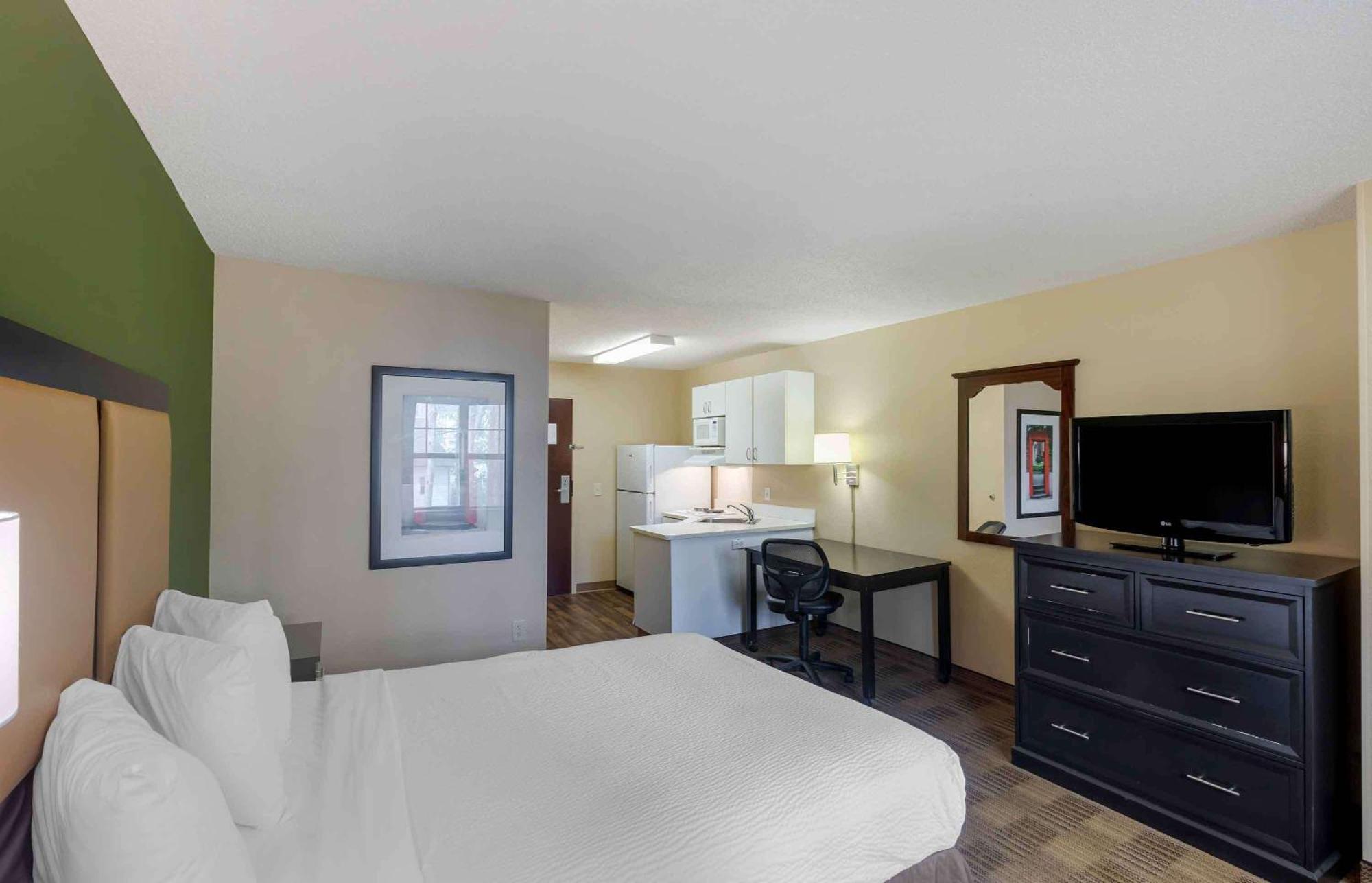 Extended Stay America Select Suites - Atlanta - Clairmont Chamblee Exterior photo