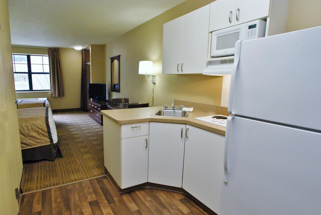 Extended Stay America Select Suites - Atlanta - Clairmont Chamblee Exterior photo
