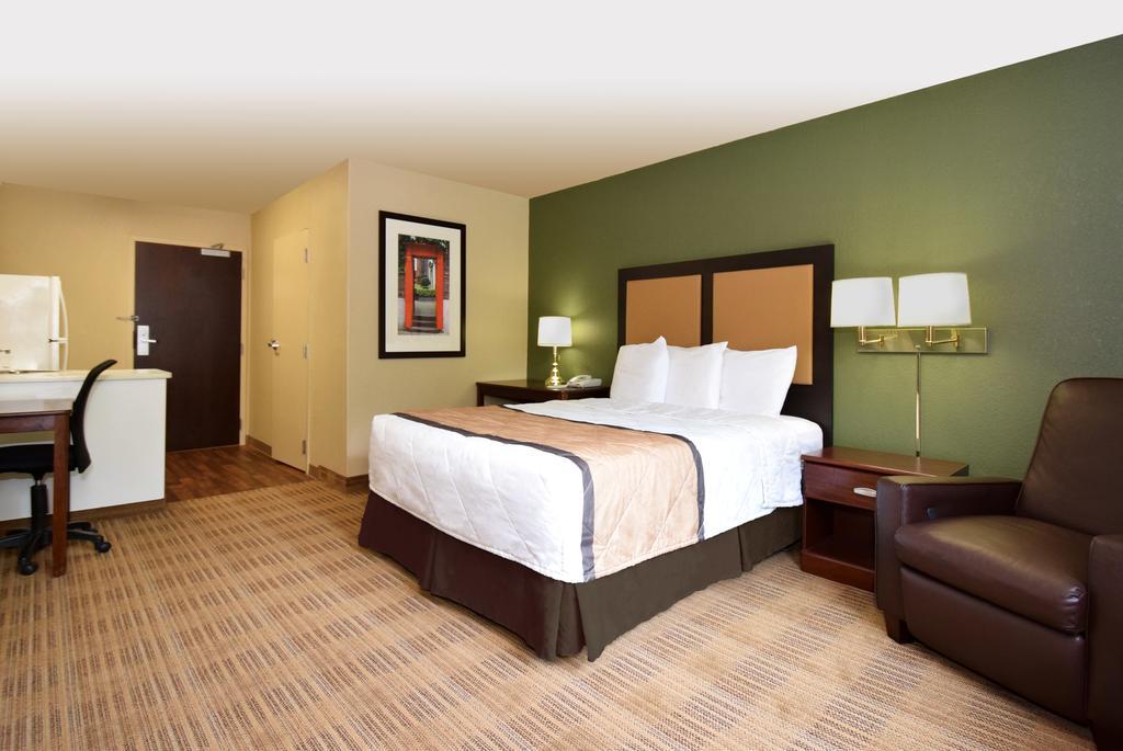 Extended Stay America Select Suites - Atlanta - Clairmont Chamblee Exterior photo